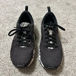Brooks Gray and Black Running Shoes